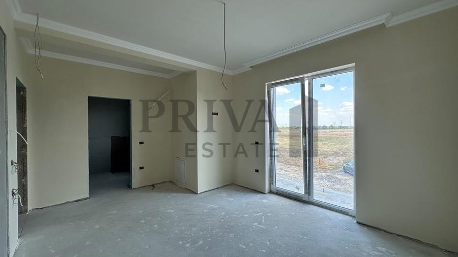 Duplex cu 5 camere cu Canalizare în Moșnița Nouă