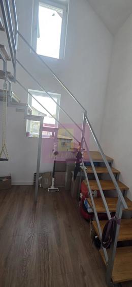 Casă cu 4 camere cu Teren 497 Mp în Central