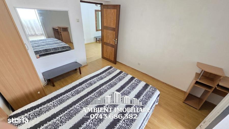 Apartament cu 3 camere decomandat în Gară