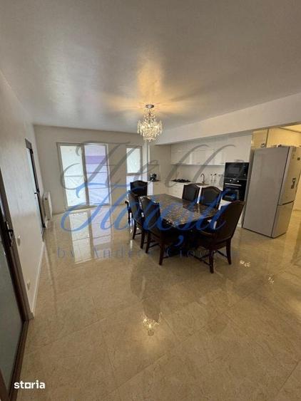 Apartament cu 4 camere semidecomandat în Florești — fotografia 1