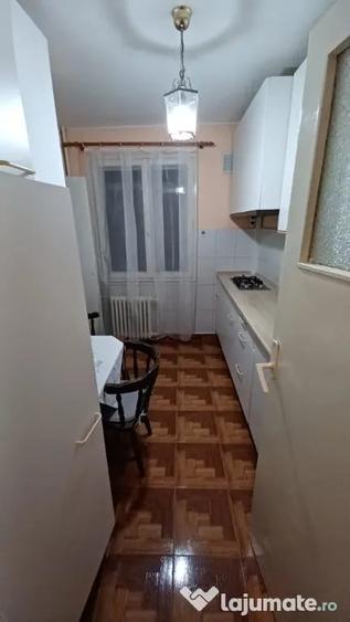 Central, Unirii, ofer 2 camere bd.Cantemir, bloc reabilitat, AC. - 3