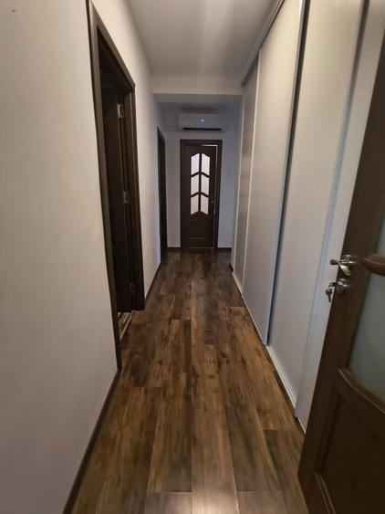 CITY MALL 4 CAMERE SEMI,90 MP PRET 156000 EURO - 10