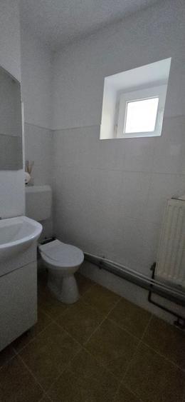 Vânzare apartament 3 camere , parter, micro 5 Târgoviște - 2