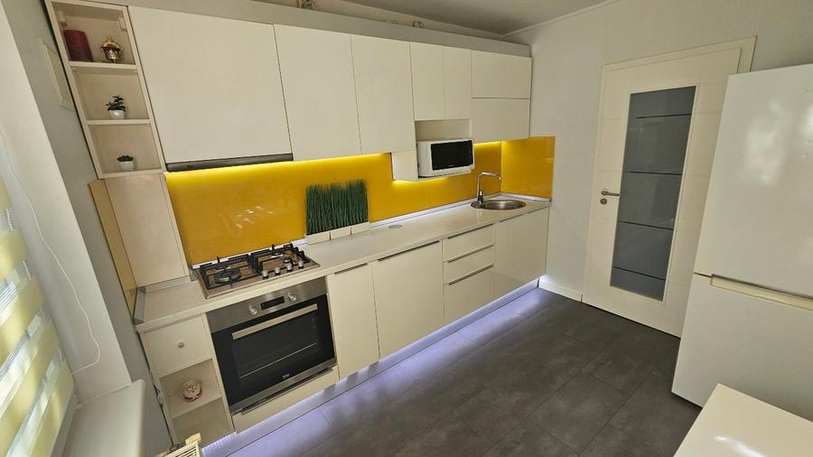 Apartament cu 2 camere decomandat în Unirii