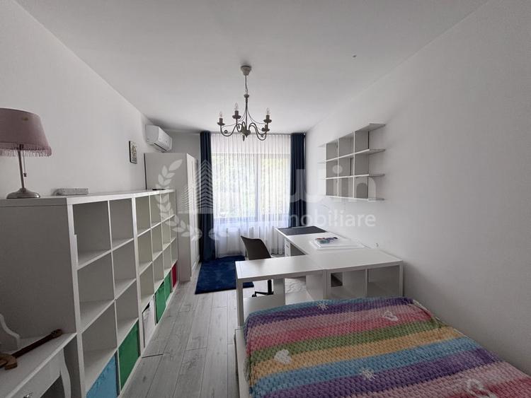 Duplex cu 4 camere cu Canalizare în Florești