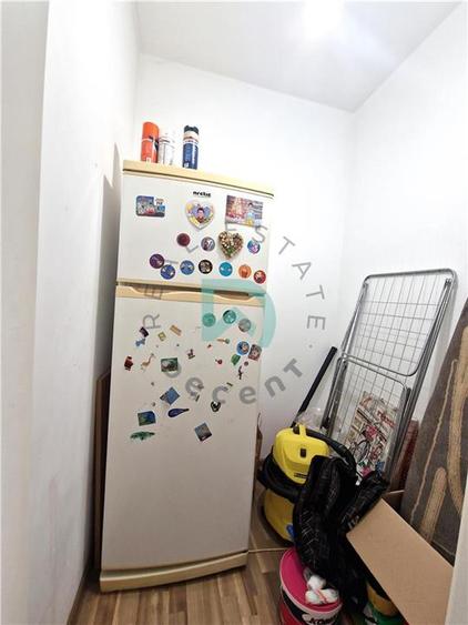 Apartament cu 2 camere decomandat în Tractorul