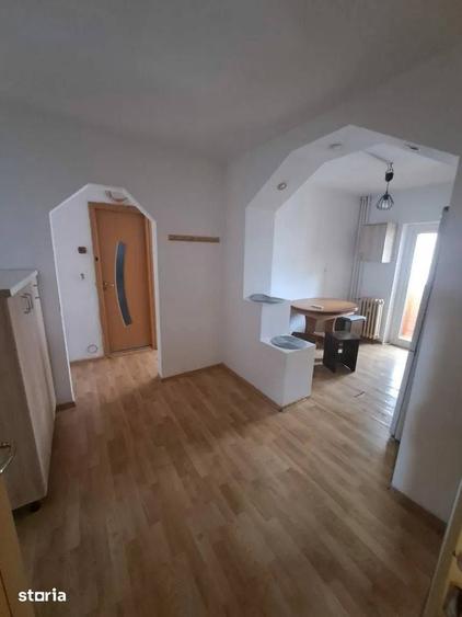 Apartament cu 2 camere decomandat în Lăpuș Argeș