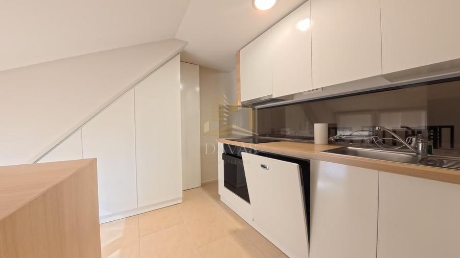 Apartament cu 4 camere semidecomandat, mobilat în Mănăștur