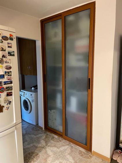 Apartament cu 2 camere decomandat în Rovine
