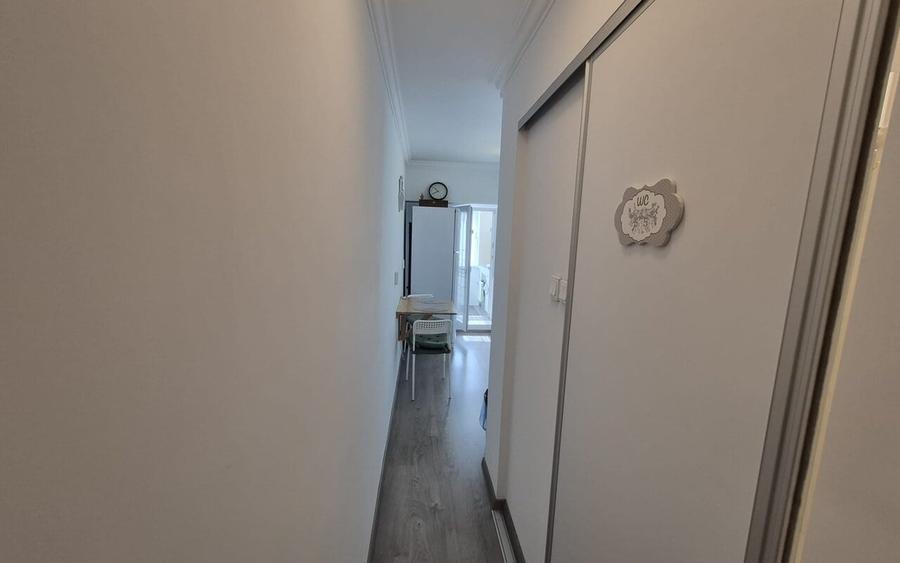 Apartament cu 3 camere decomandat, mobilat în P-ța Alba Iulia