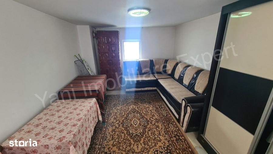 Casă cu 3 camere cu Teren 1112 Mp în Valea Iașului