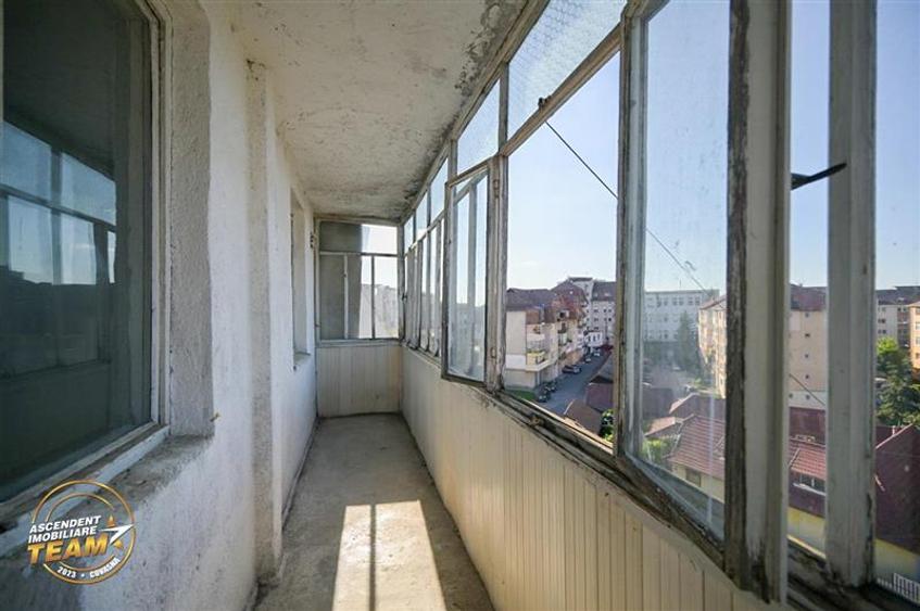 Apartament cu 2 camere decomandat în Central