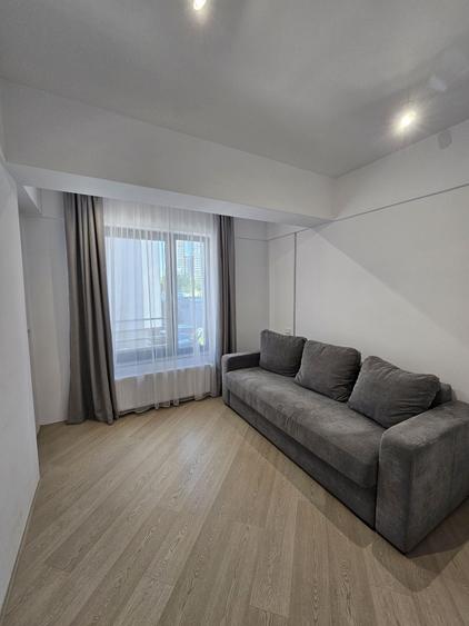 Apartament cu 3 camere în Mihai Bravu