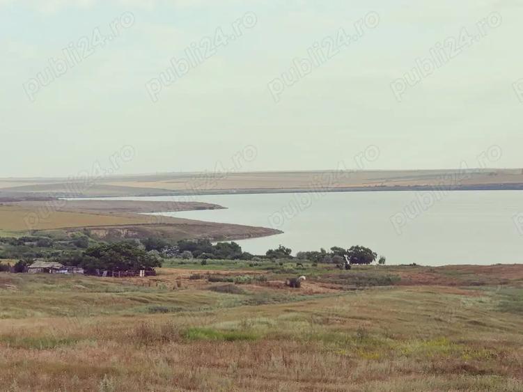 Teren de 5451 mp, în Central