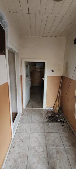 Casă cu Teren 215 Mp în Central
