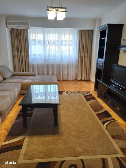 Apartament cu 3 camere decomandat în Ultracentral