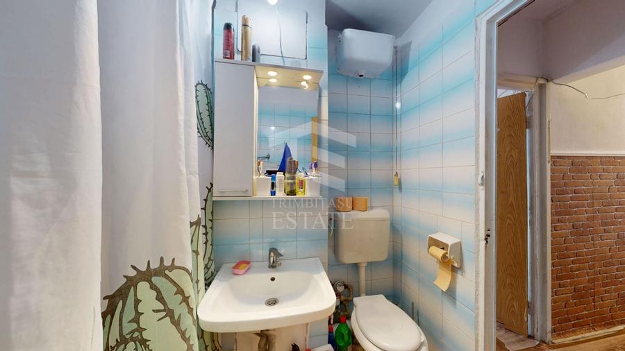 Apartament cu 3 camere decomandat în Rahova