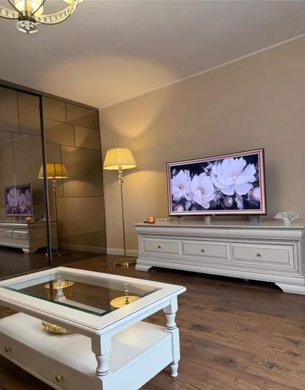 Apartament cu 2 camere decomandat, mobilat în Faleza Nord