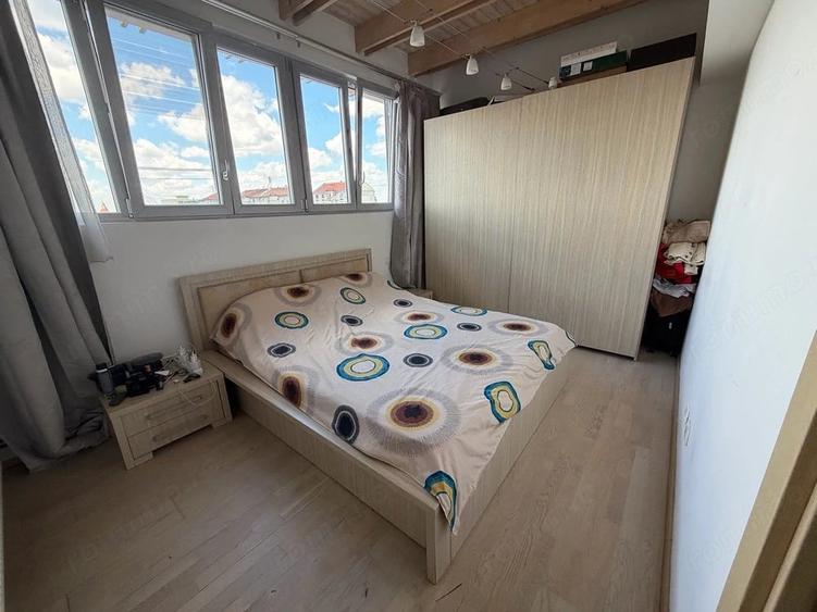 Apartament cu 5 camere decomandat în Central