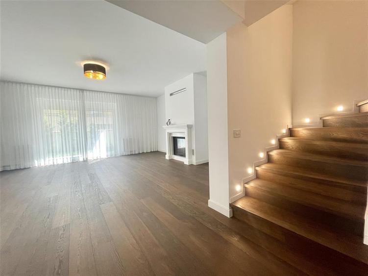 Duplex cu 6 camere cu Garaj în Herăstrău
