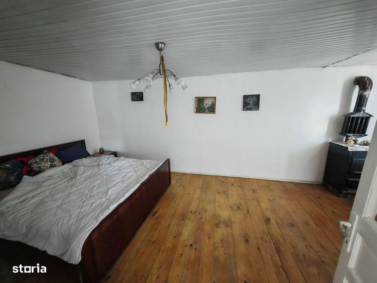 Casă cu 4 camere în Blăgești