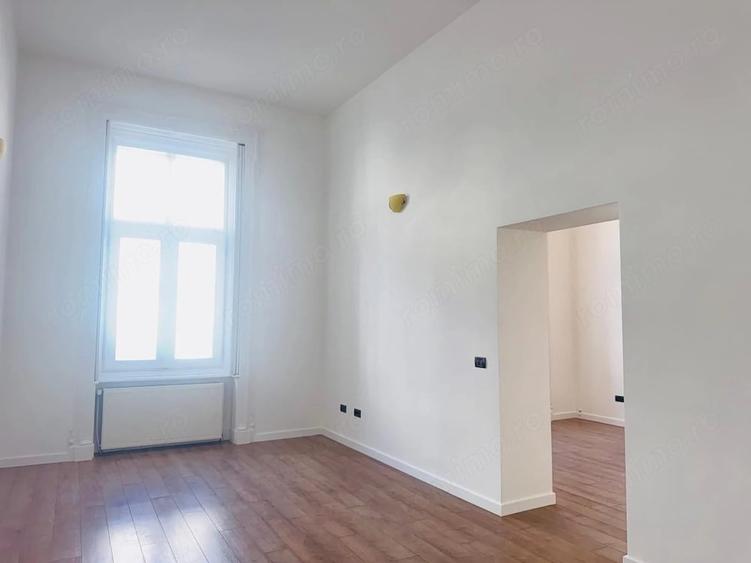 Apartament cu 3 camere semidecomandat în Ultracentral