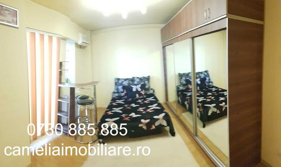 Garsonieră decomandată în Păcii