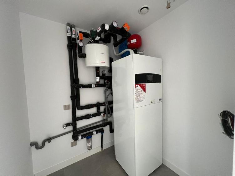 Casă individuală cu 4 camere cu Teren 200 Mp în Tunari