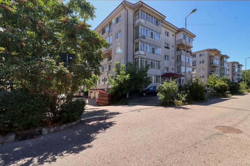 Apartament cu 3 camere decomandat, mobilat în Antiaeriană