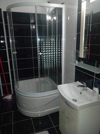 Apartament semidecomandat în Faleza Nord