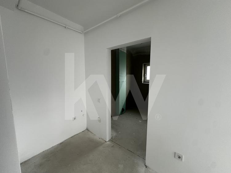 Apartament cu 3 camere decomandat în Cristian