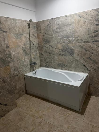 Apartament cu 2 camere decomandat în Valea Adâncă