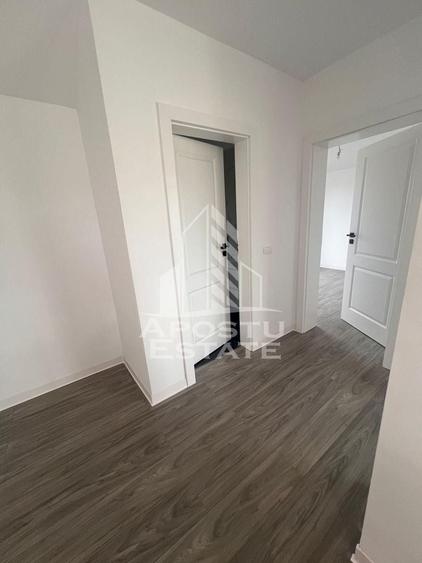 Duplex cu 3 camere cu Canalizare în Central