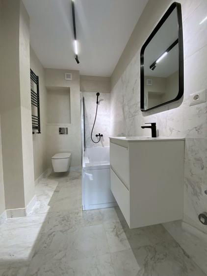 Apartament cu 3 camere semidecomandat în Domenii