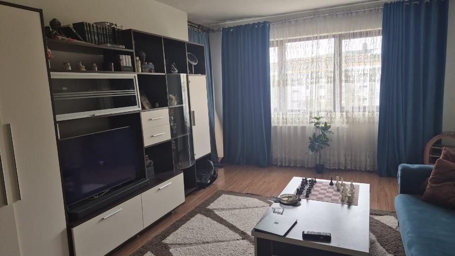 Apartament cu 2 camere decomandat, mobilat în Baciu