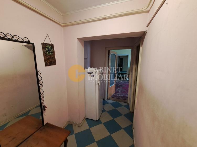 Apartament cu 4 camere semidecomandat, mobilat în Bd. Independenței