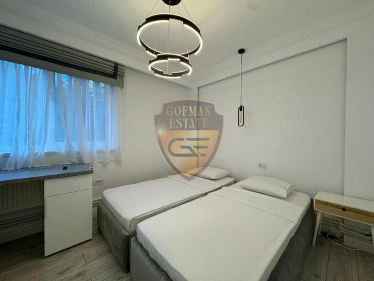 Apartament cu 4 camere decomandat, mobilat în Universitate