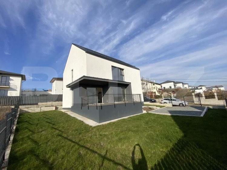 Casă cu 4 camere cu Teren 410 Mp în Dezmir