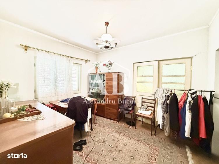 Casă cu 4 camere în Central