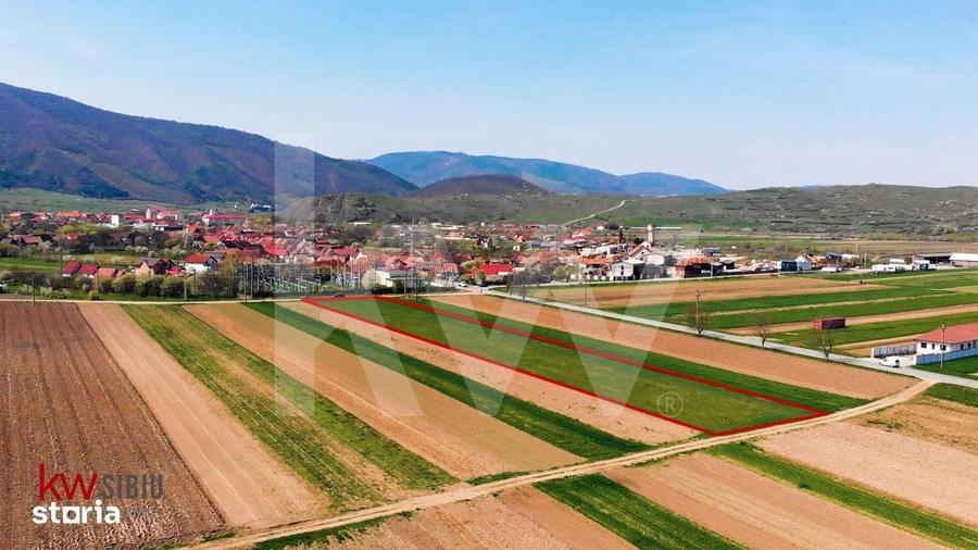 Oportunitate investitie 6 parcele cu PUZ aprobat si autorizatie - - 14