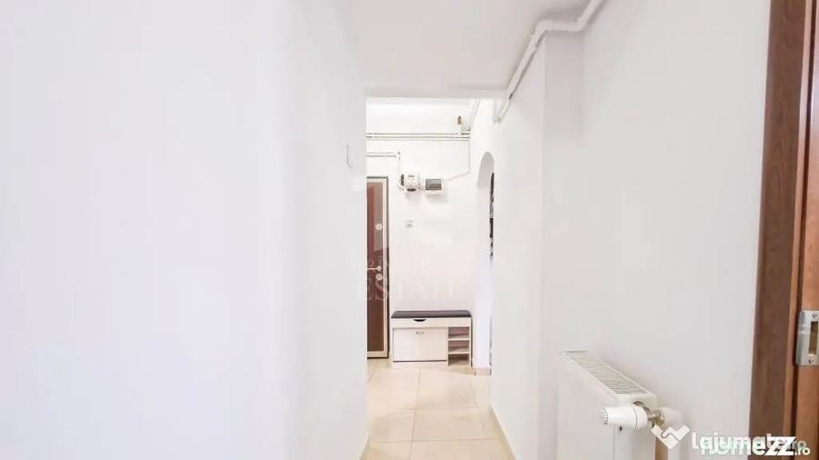 Apartament cu 3 camere decomandat în Ferentari