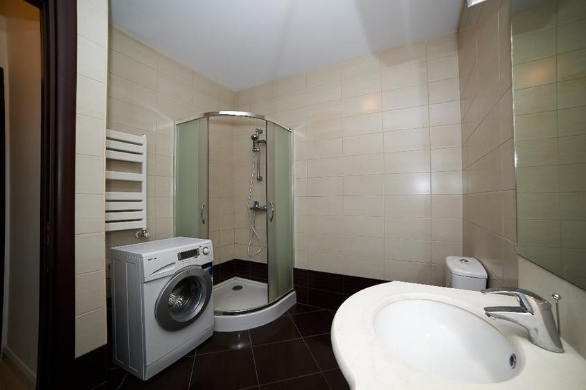 Apartament cu 2 camere semidecomandat, mobilat în Herăstrău