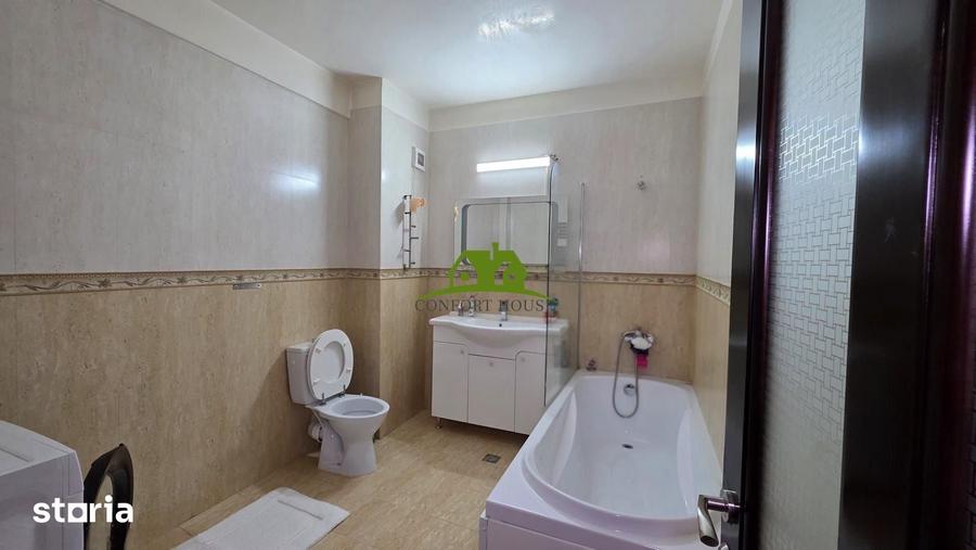 Apartament cu 3 camere în Republicii