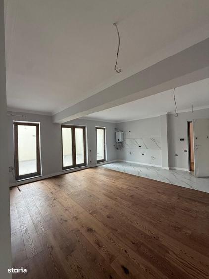 Apartament cu 3 camere în Pipea