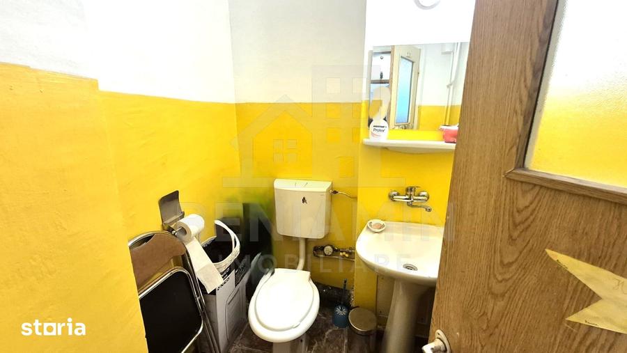 Apartament cu 3 camere decomandat în Calea București