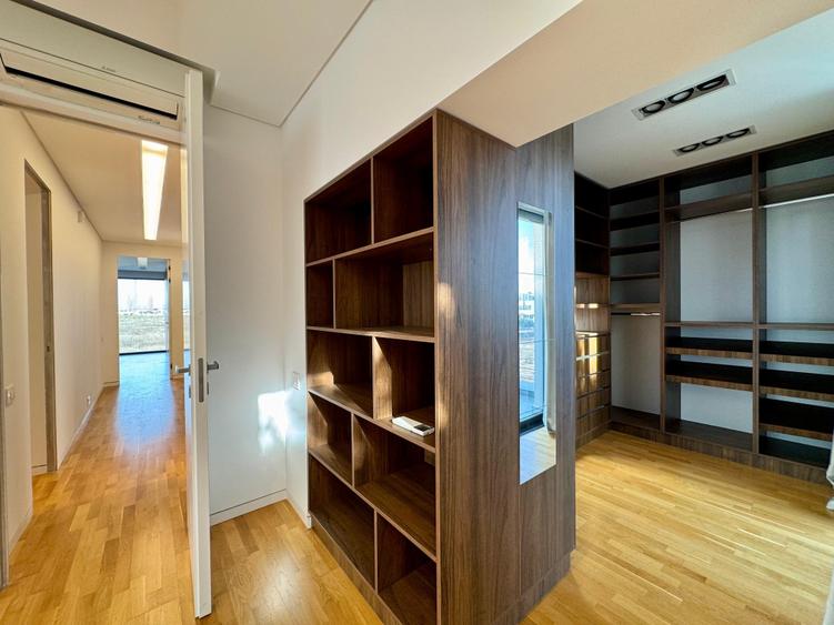 Casă individuală cu 6 camere cu Piscina în Pipera