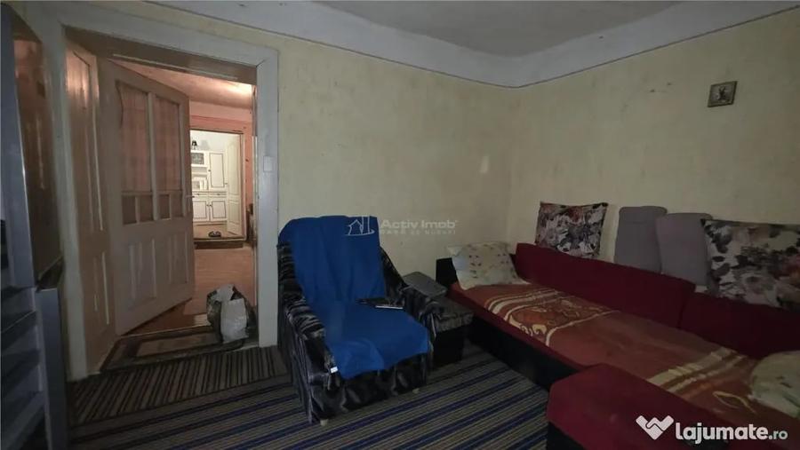 Casă cu 3 camere cu Teren 1410 Mp în Checea