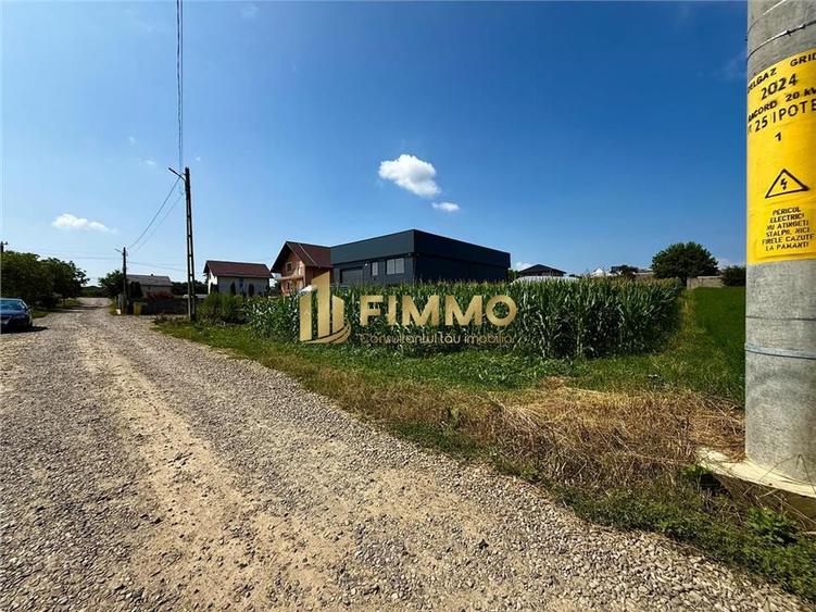 Teren intravilan de 1600 mp, în Ipotești