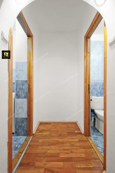 Apartament cu 3 camere decomandat în Siderurgiștilor