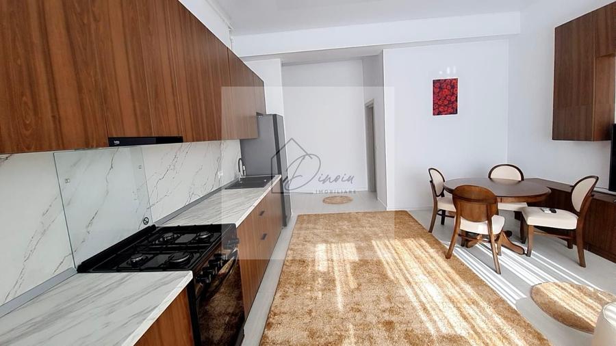 Apartament cu 3 camere decomandat, mobilat în Central
